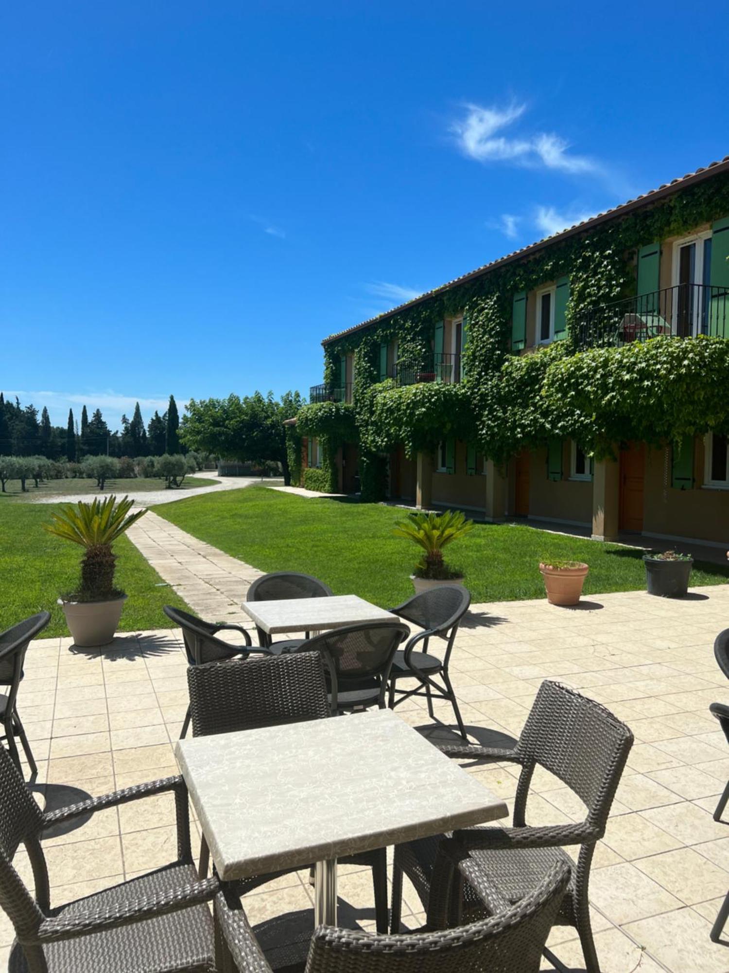 Hotel Terriciae Aux Portes De Maussane Les Alpilles ภายนอก รูปภาพ