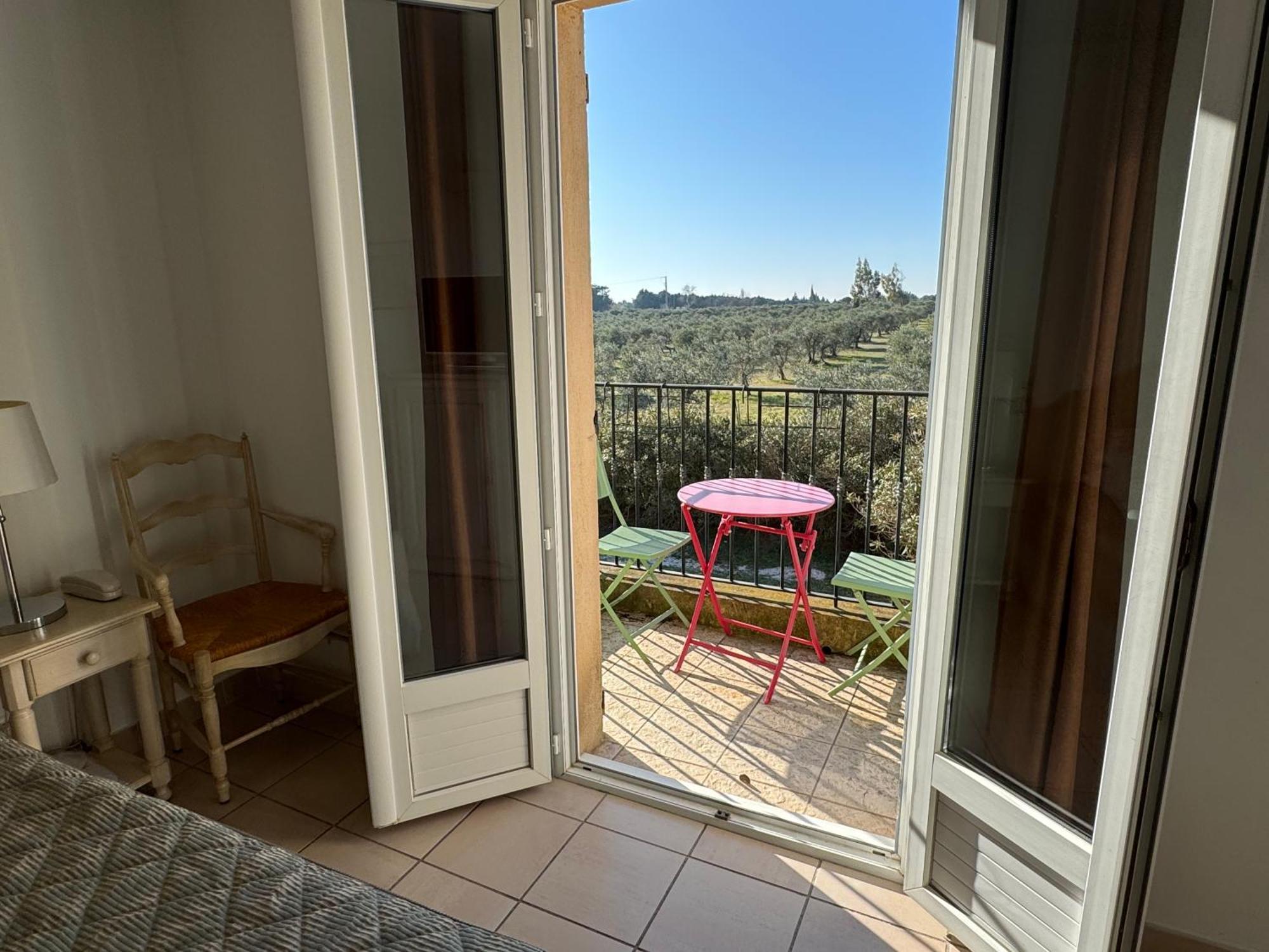 Hotel Terriciae Aux Portes De Maussane Les Alpilles ภายนอก รูปภาพ