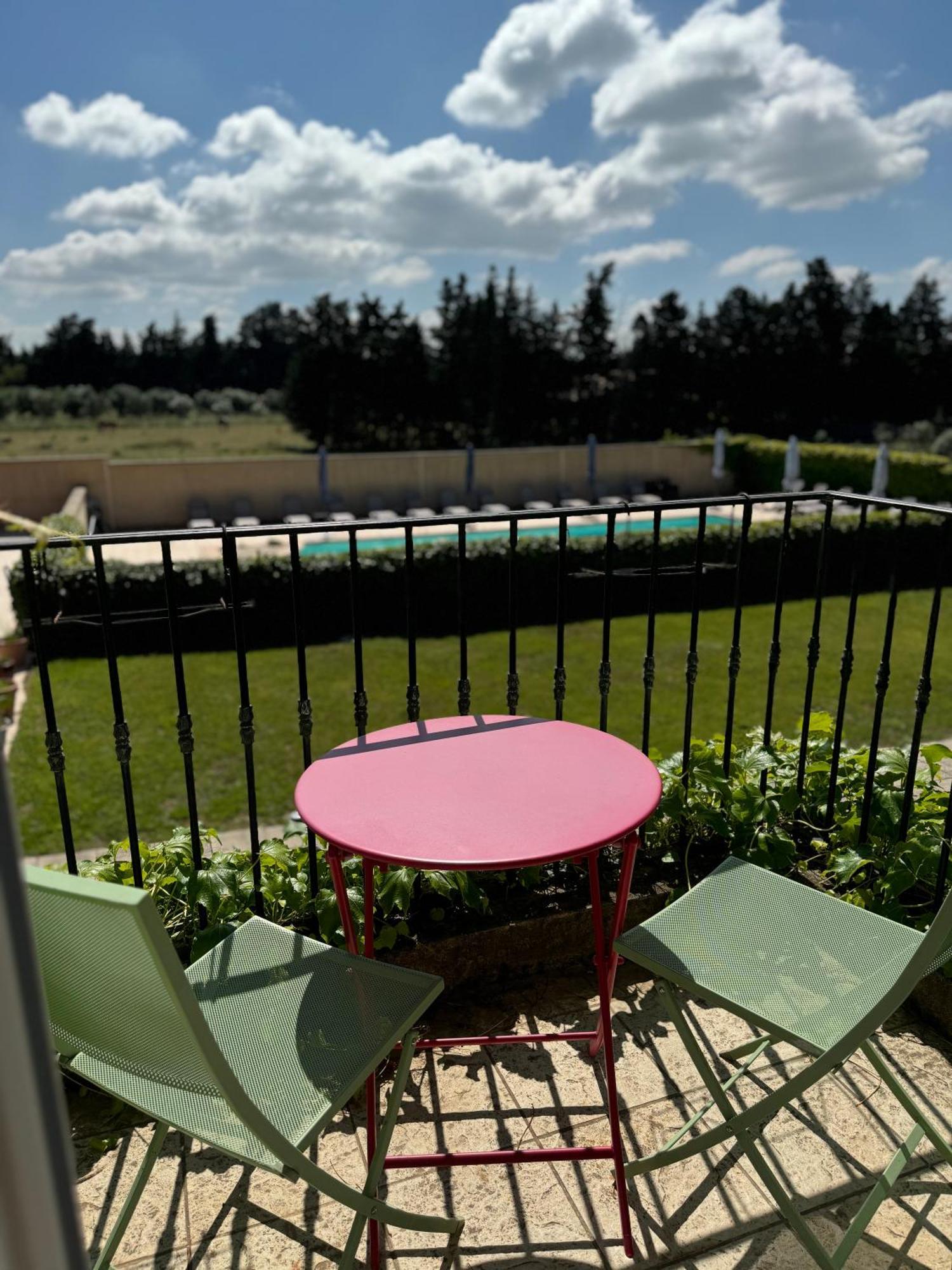 Hotel Terriciae Aux Portes De Maussane Les Alpilles ภายนอก รูปภาพ