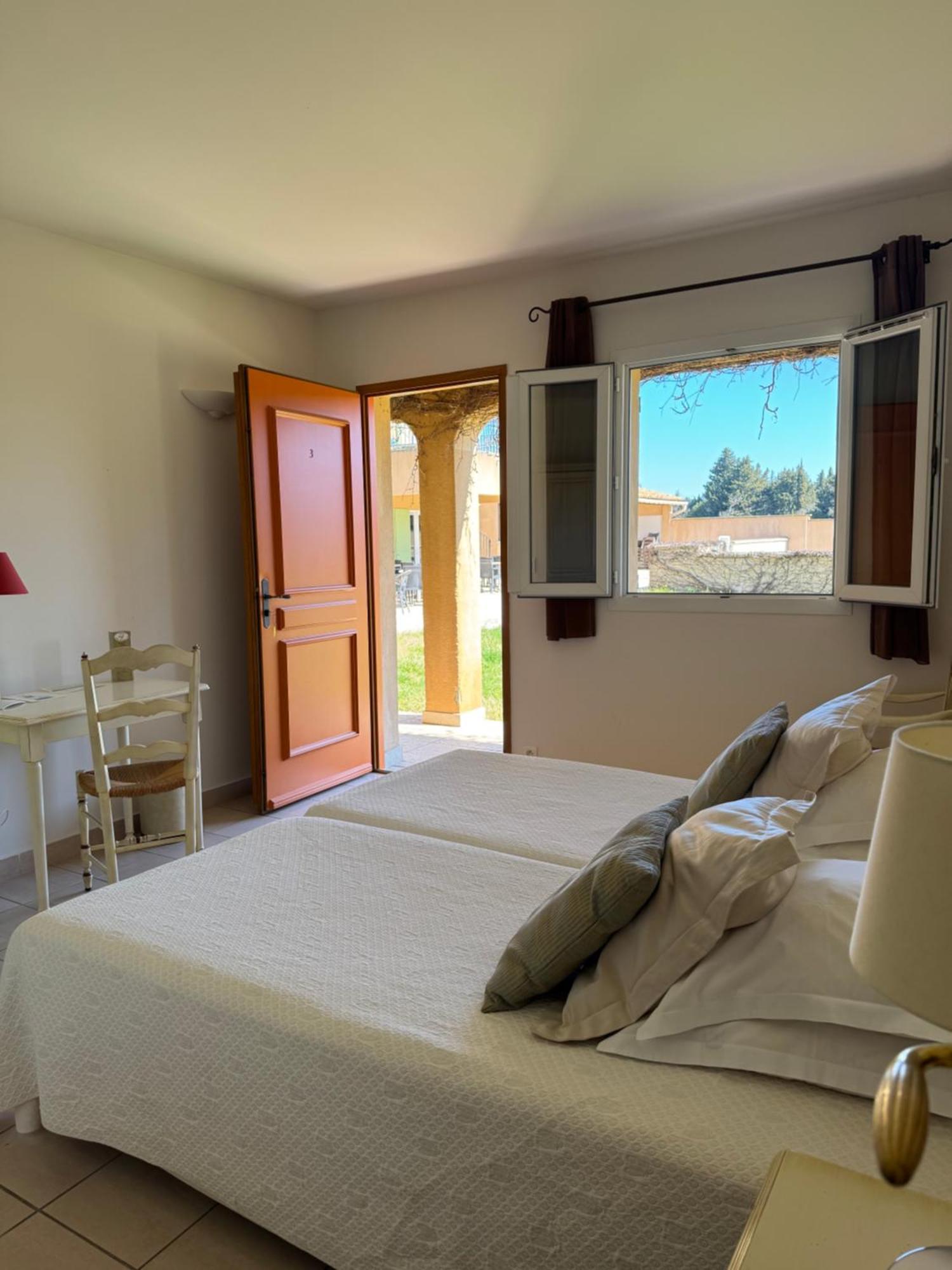 Hotel Terriciae Aux Portes De Maussane Les Alpilles ภายนอก รูปภาพ