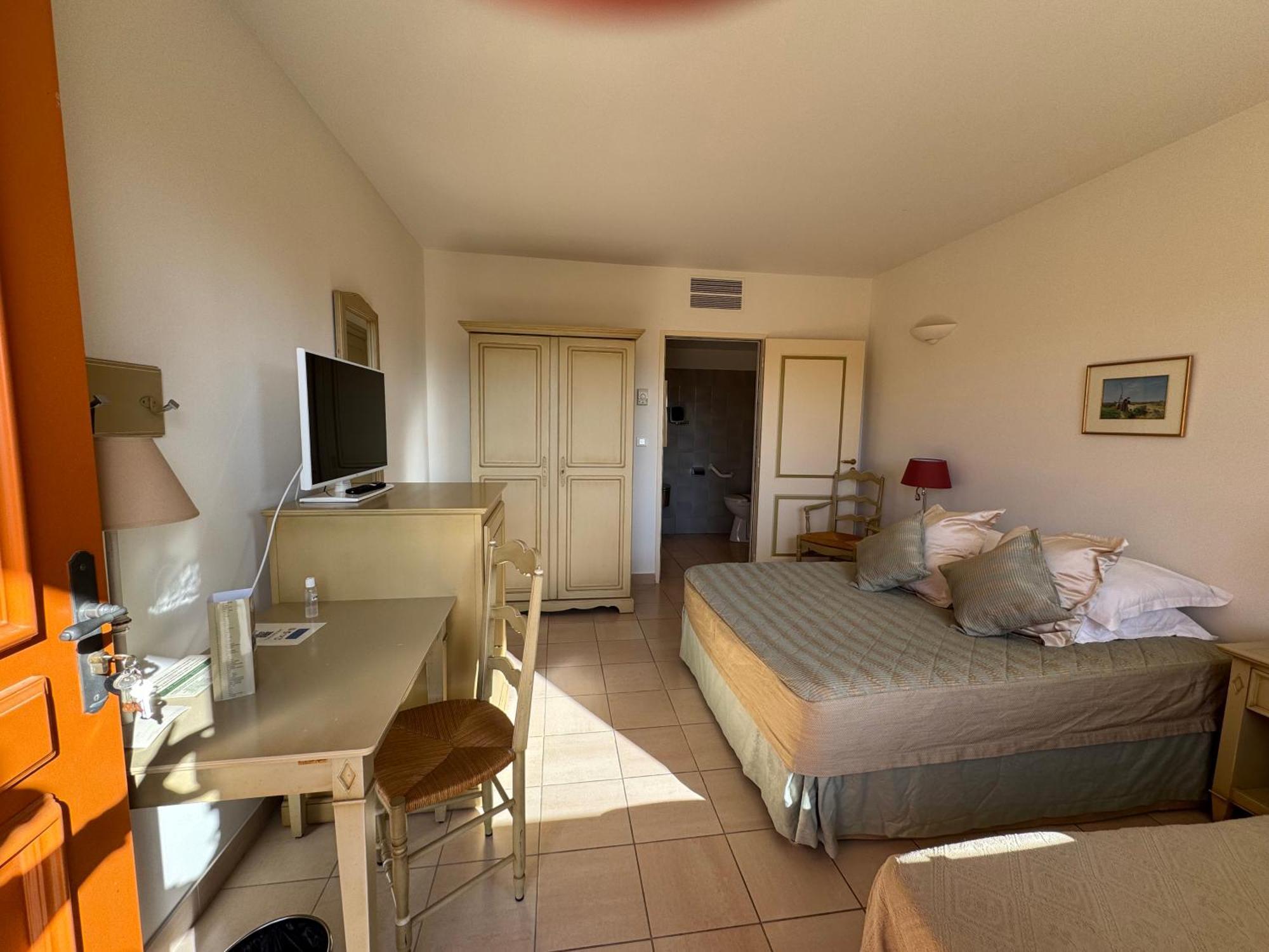 Hotel Terriciae Aux Portes De Maussane Les Alpilles ภายนอก รูปภาพ